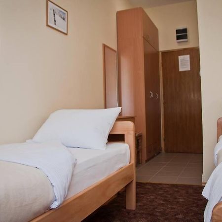 Garni Hotel Alma ピロト エクステリア 写真