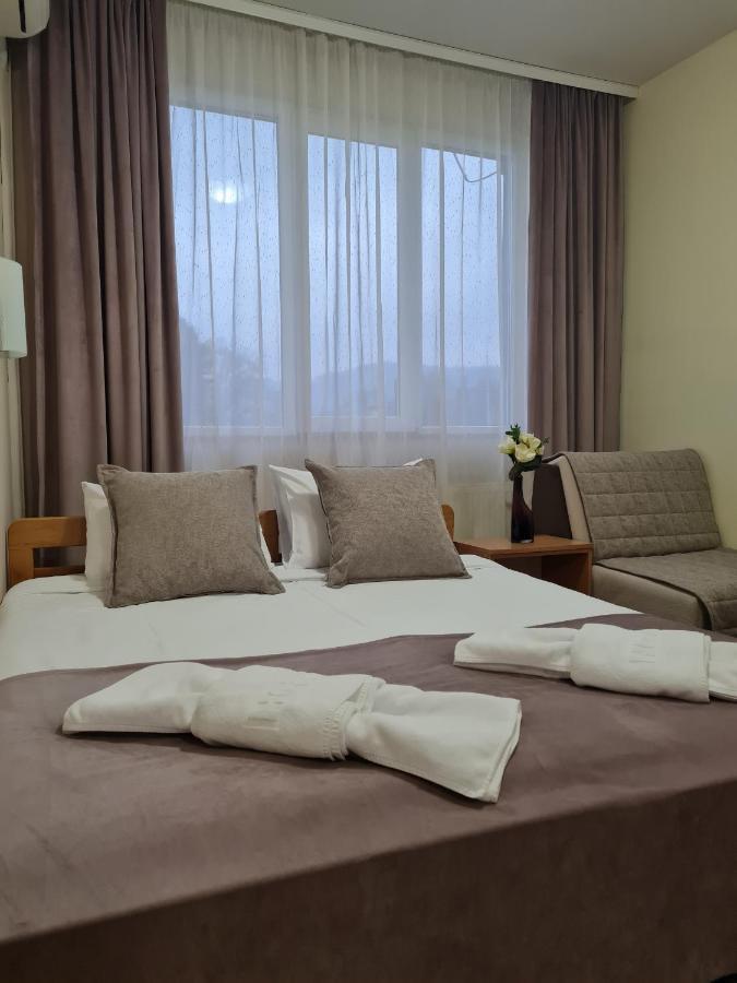 Garni Hotel Alma ピロト エクステリア 写真
