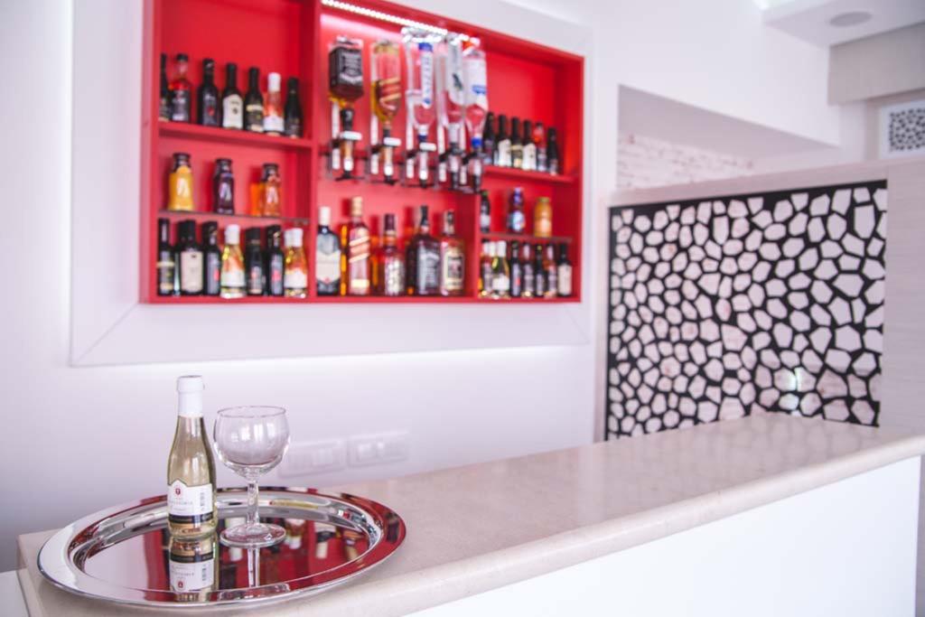 Garni Hotel Alma ピロト エクステリア 写真