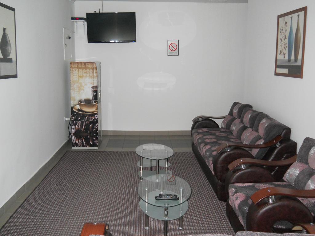 Garni Hotel Alma ピロト エクステリア 写真