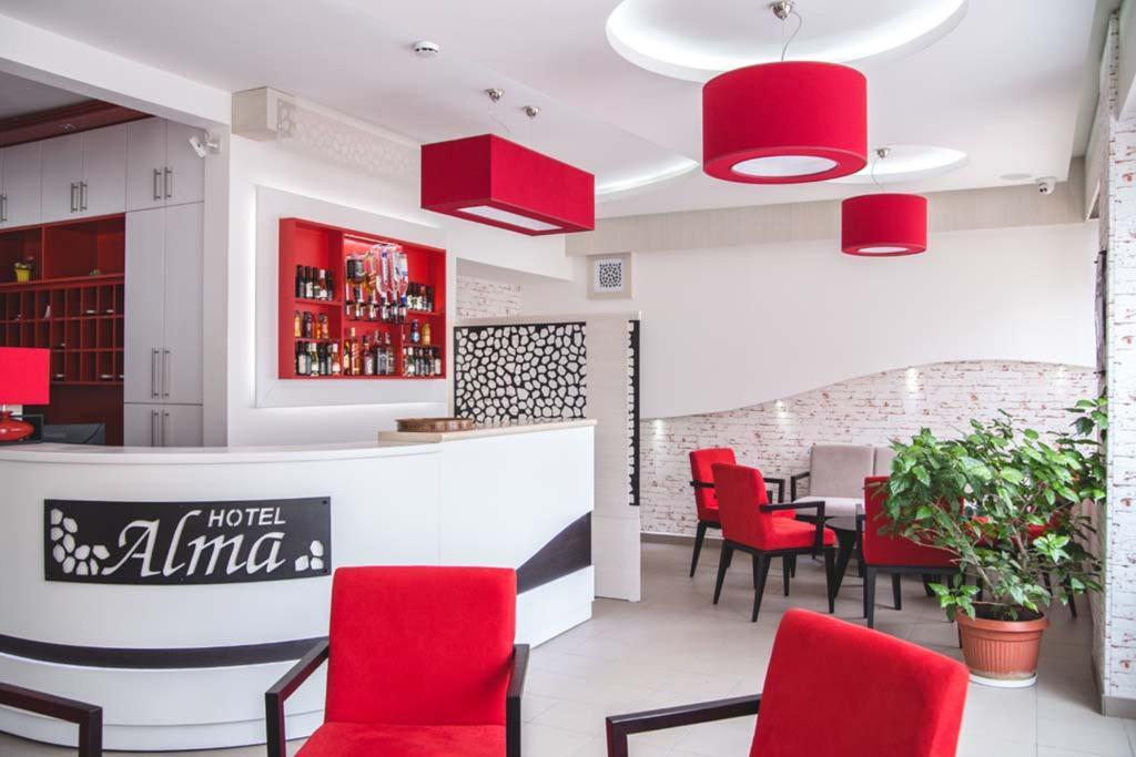Garni Hotel Alma ピロト エクステリア 写真