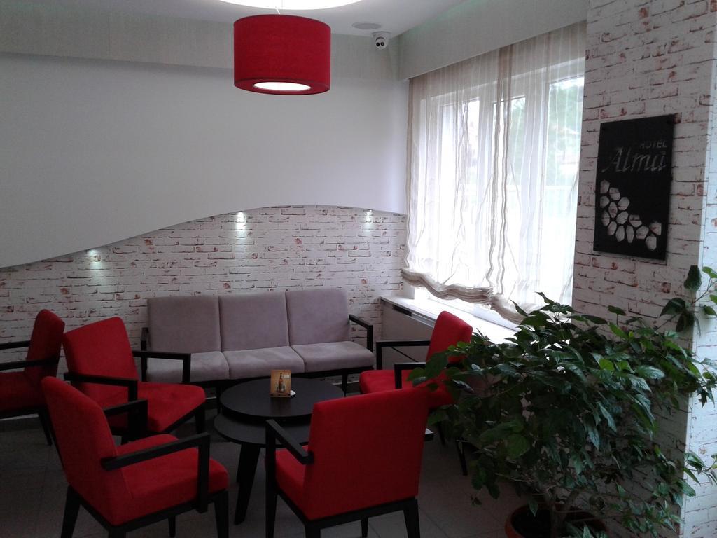 Garni Hotel Alma ピロト エクステリア 写真