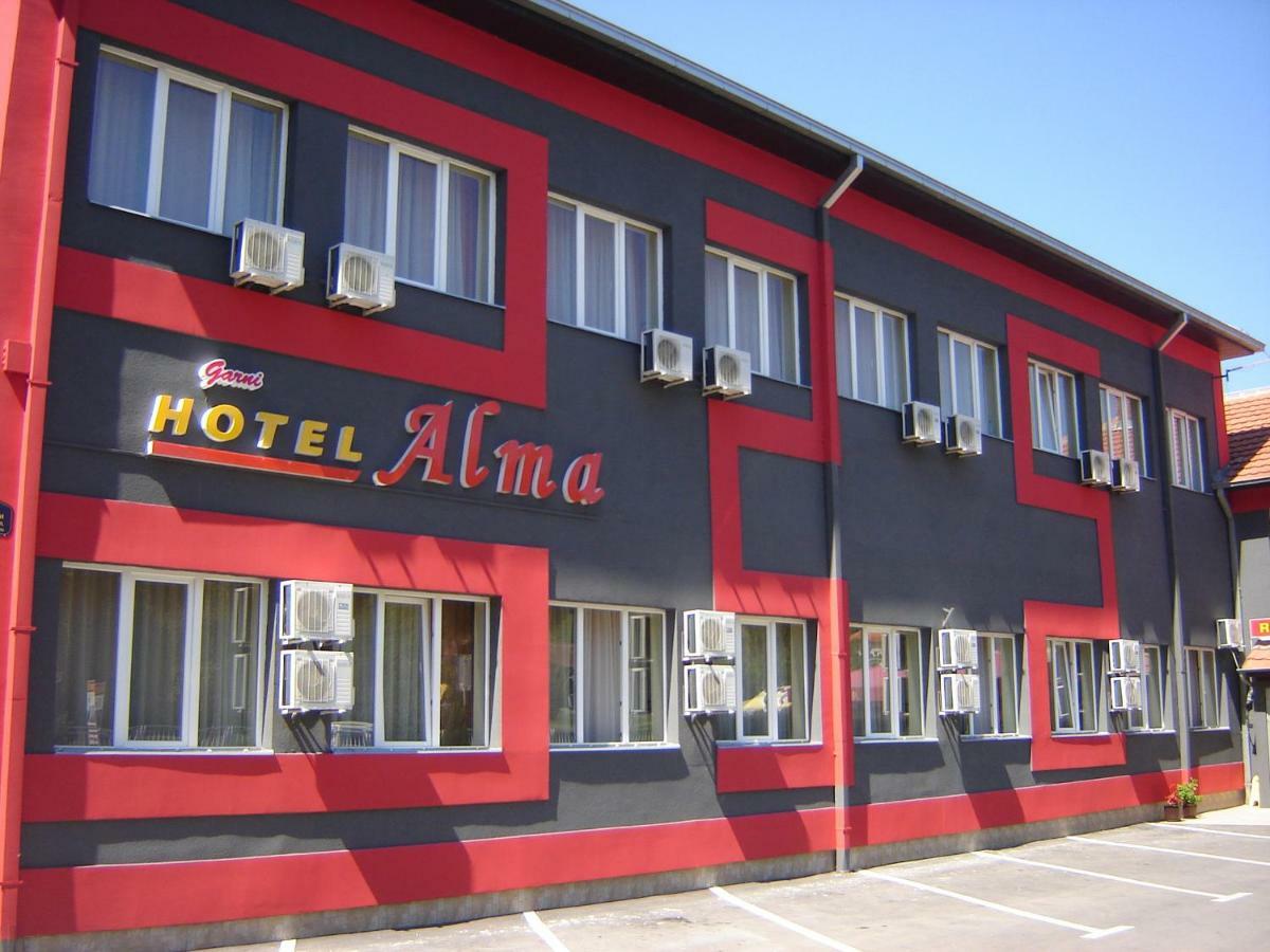 Garni Hotel Alma ピロト エクステリア 写真
